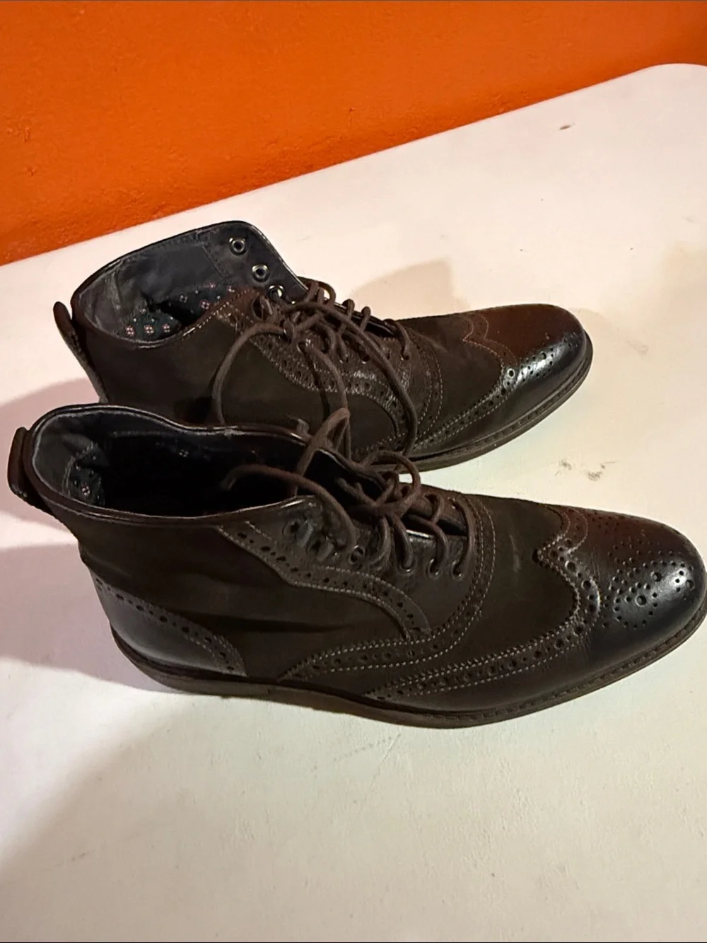 Men's Dark Brown Leather Wingtip Chukka Boots - Lace-Up